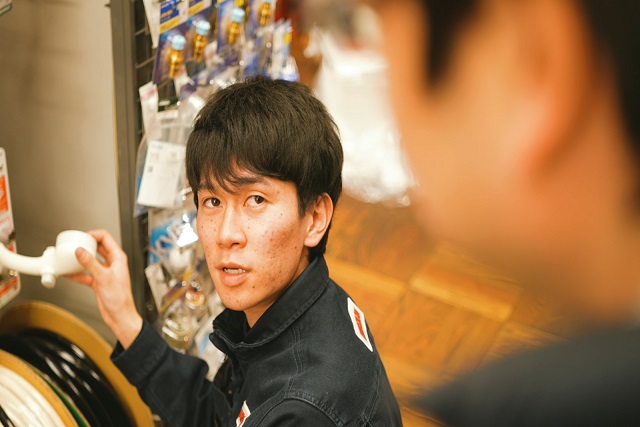 ストロー1本、シャーペンの芯1本からお売りします！